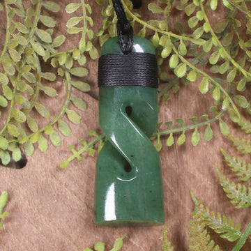 Hapopo Pounamu Toki Twist - NZ Greenstone