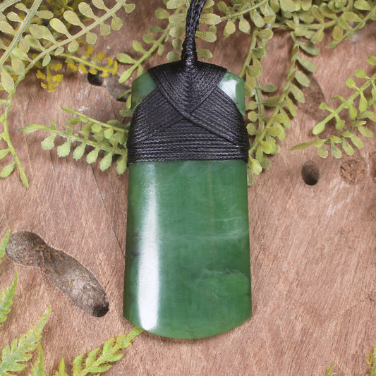 Hapopo Pounamu Toki - NZ Greenstone