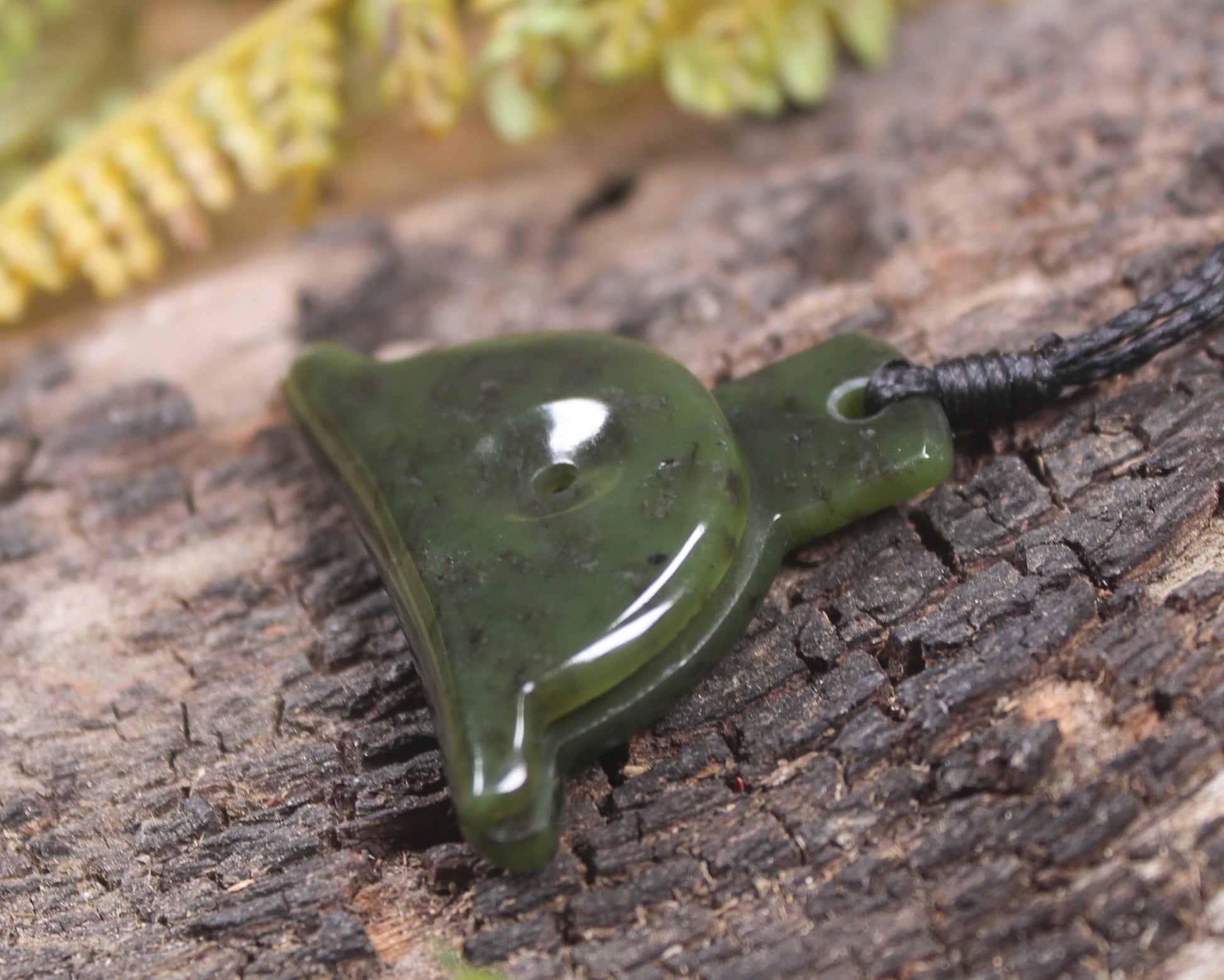 Rimu pounamu dog whistle