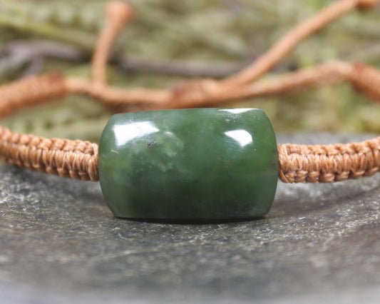 Adjustable cord bracelet with Hapopo Pounamu