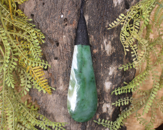Roimata Teardrop carved from Hapopo Pounamu - NZ Greenstone