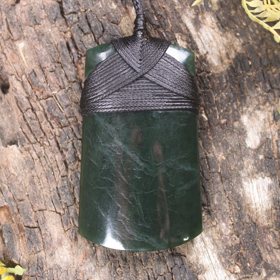 Kawakawa Pounamu Toki
