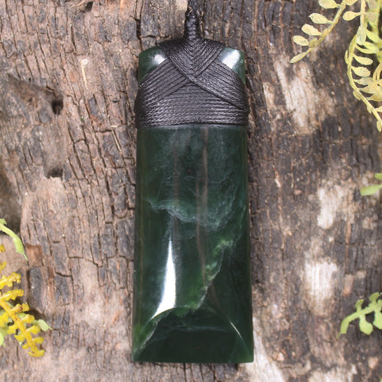 Kawakawa Pounamu Toki