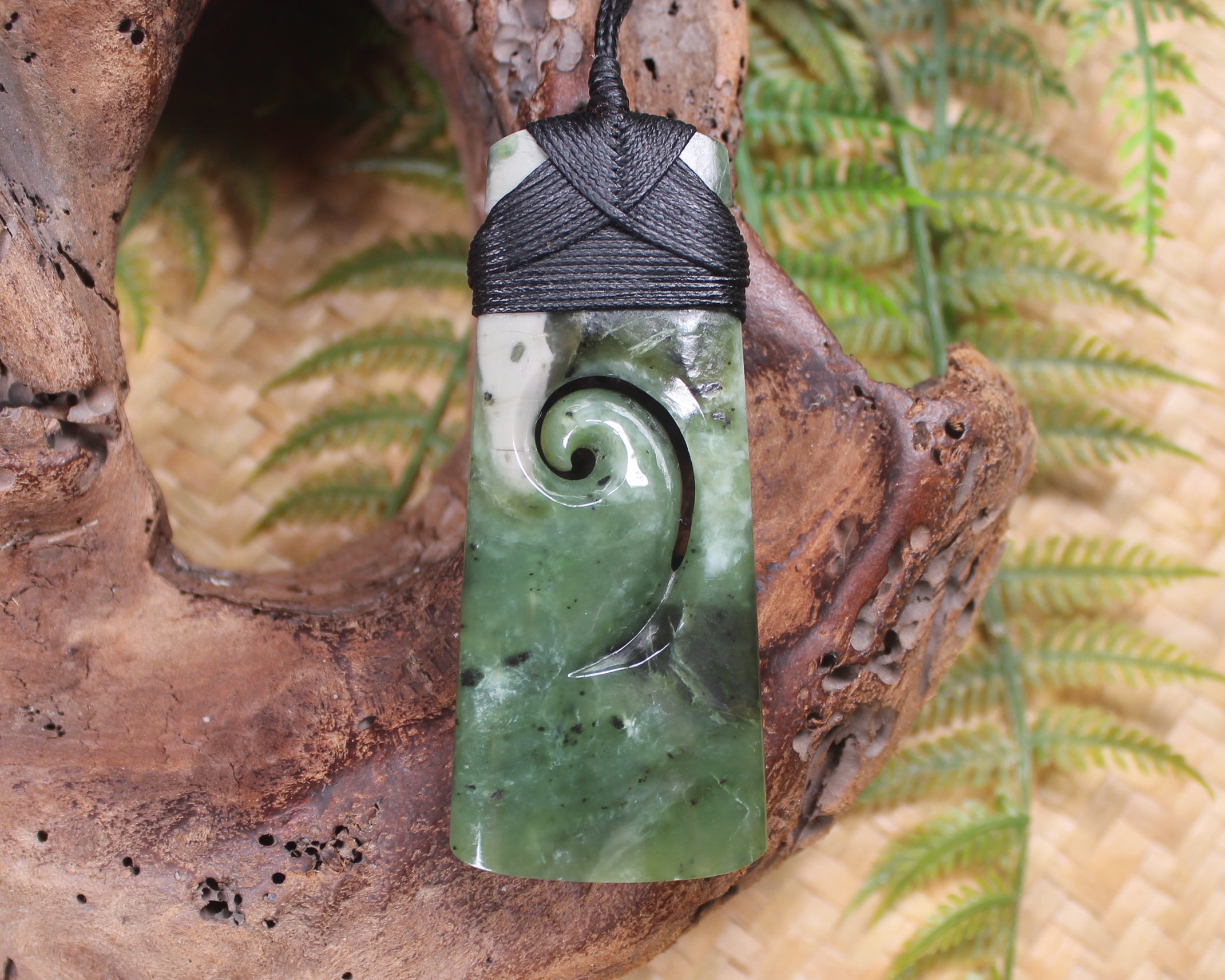Toki or Adze with Koru carved from Hapopo Pounamu - NZ Greenstone