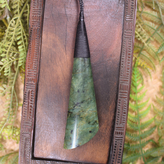 Flower Jade Pounamu Toki