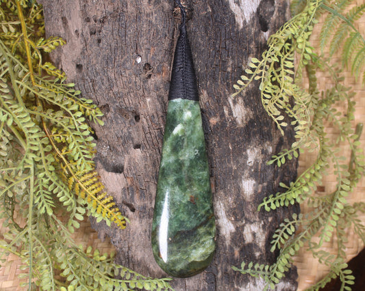 Roimata Teardrop carved from Hapopo Pounamu - NZ Greenstone