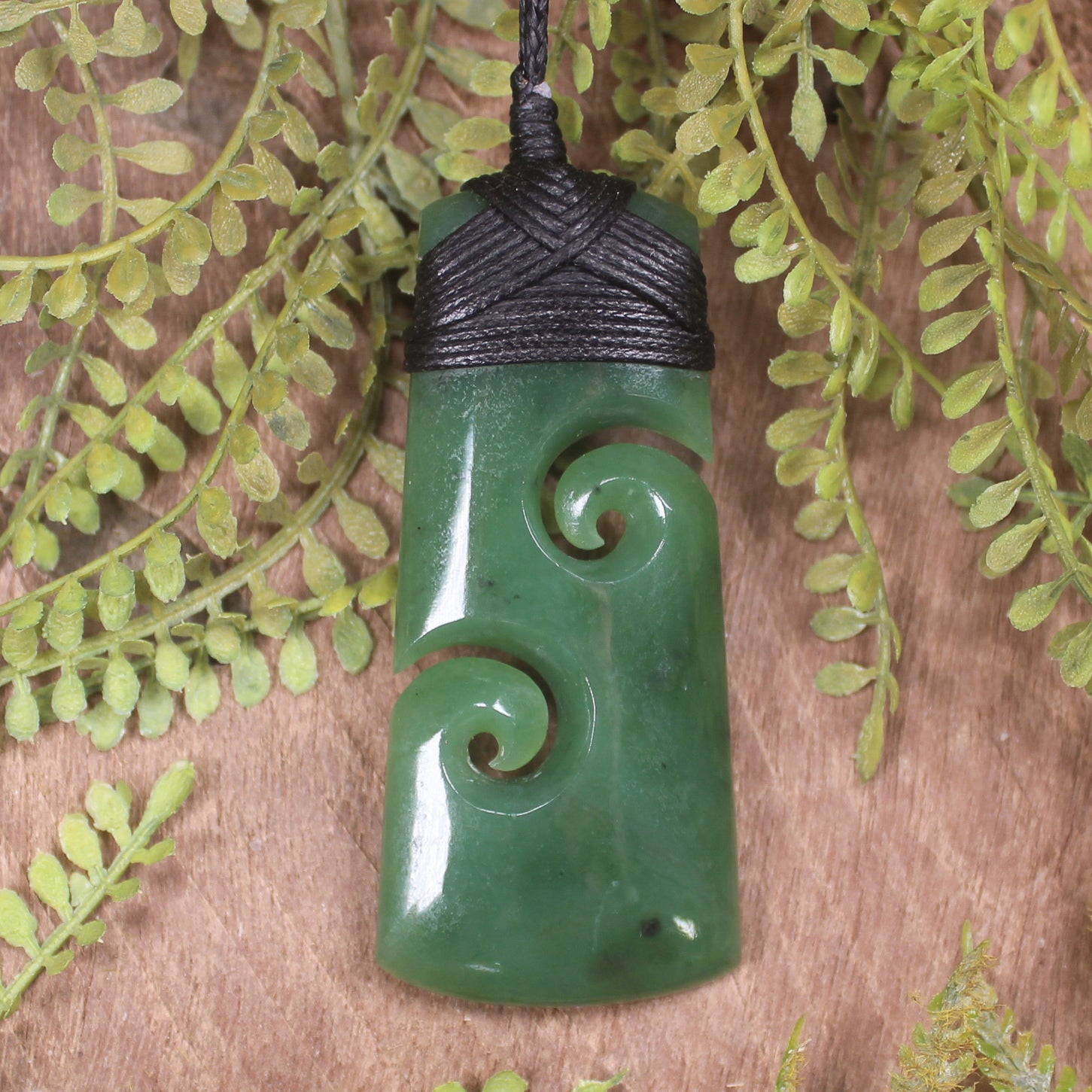 Hapopo Pounamu Toki with Koru - NZ Greenstone
