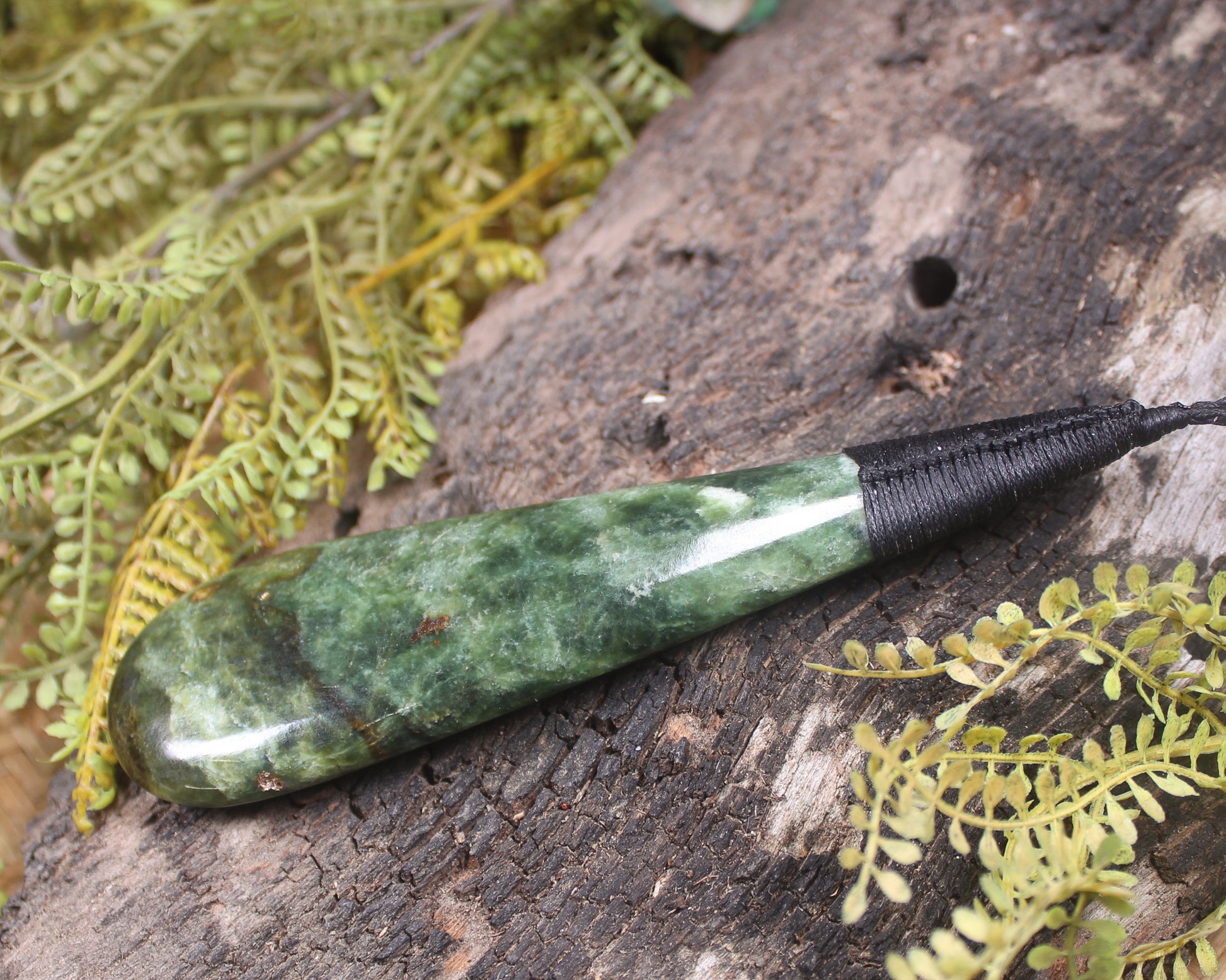 Roimata Teardrop carved from Hapopo Pounamu - NZ Greenstone