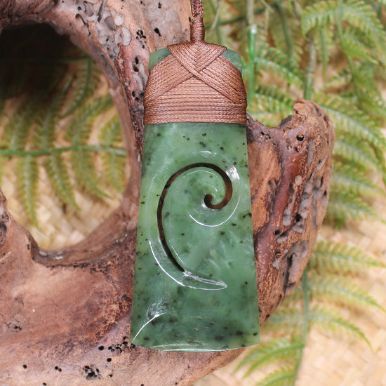 Toki or Adze with Koru carved from Hapopo Pounamu - NZ Greenstone