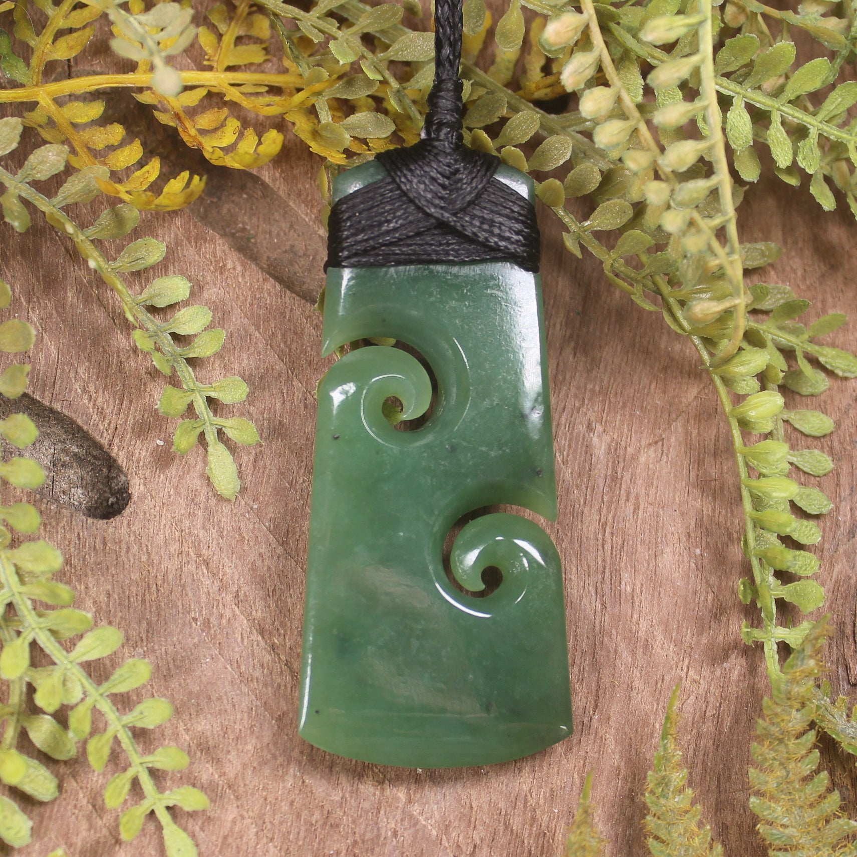 Hapopo Pounamu Toki with Koru - NZ Greenstone