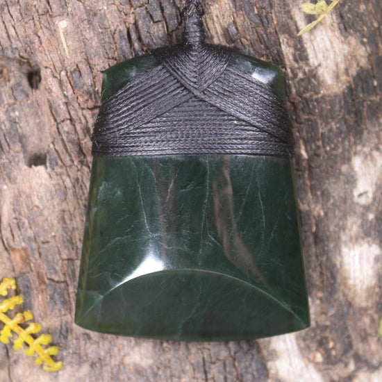 Kawakawa Pounamu Toki