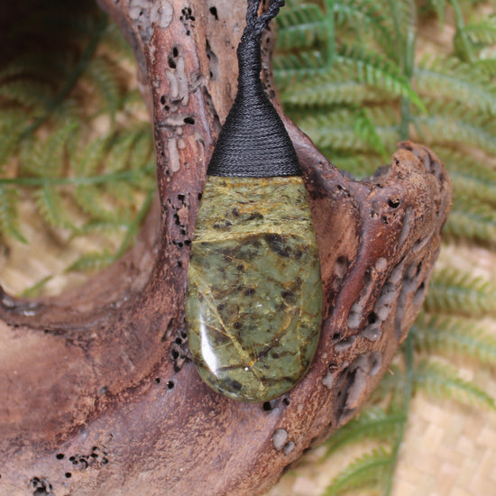 Rimu Pounamu Roimata - NZ Greenstone