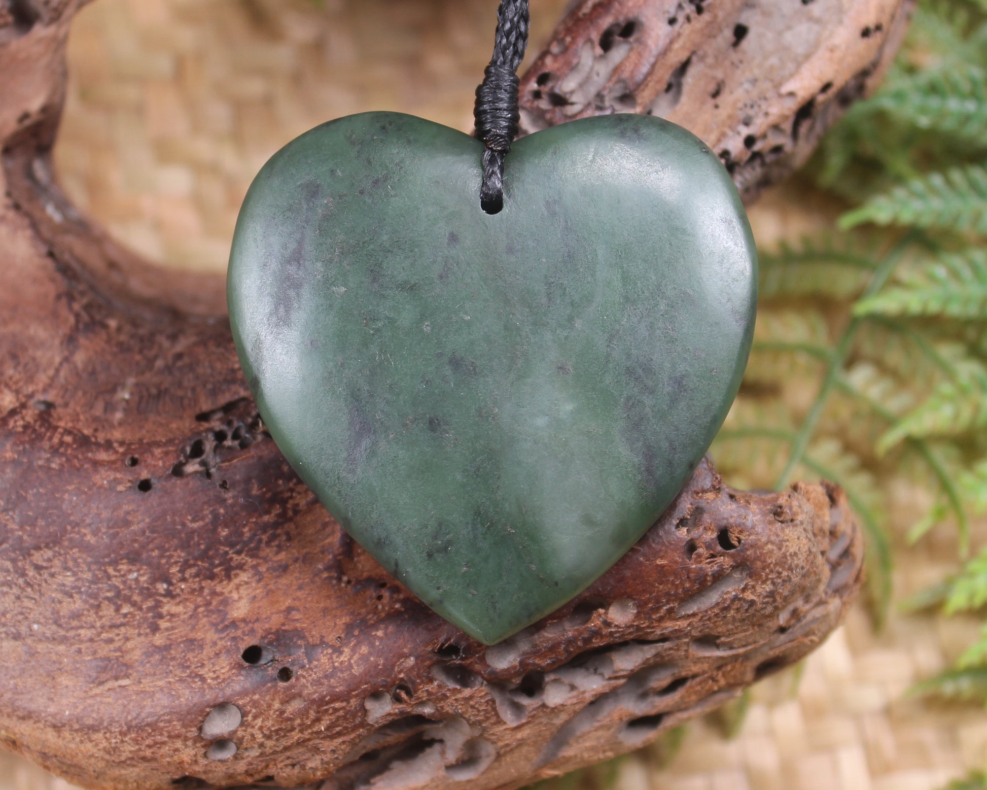 Heart carved from Hapopo Pounamu - NZ Greenstone