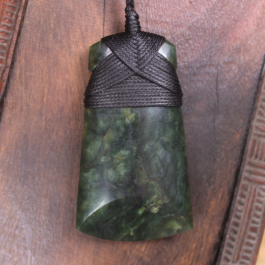 Kawakawa Pounamu Toki