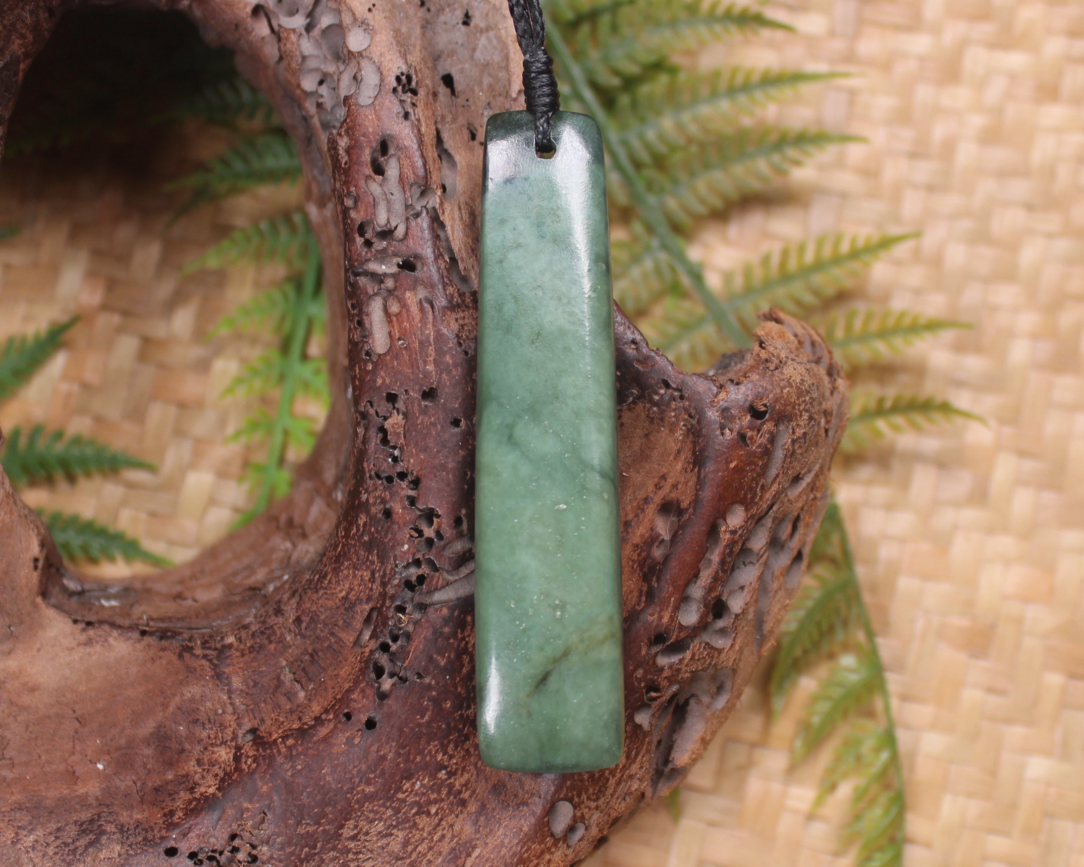 Kawakawa Pounamu Toki