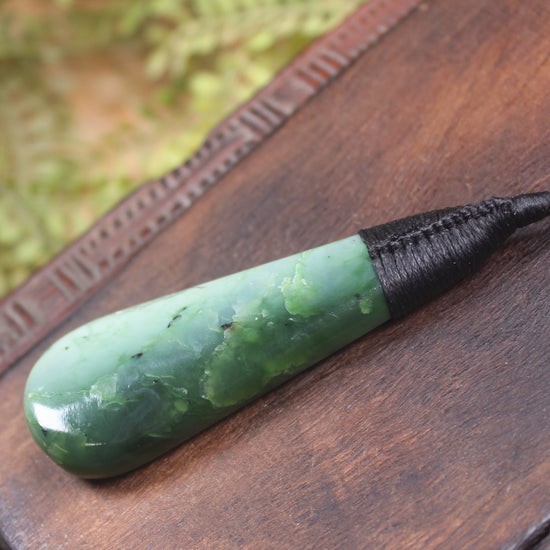 Kawakawa Pounamu Roimata Pendant - NZ Greenstone