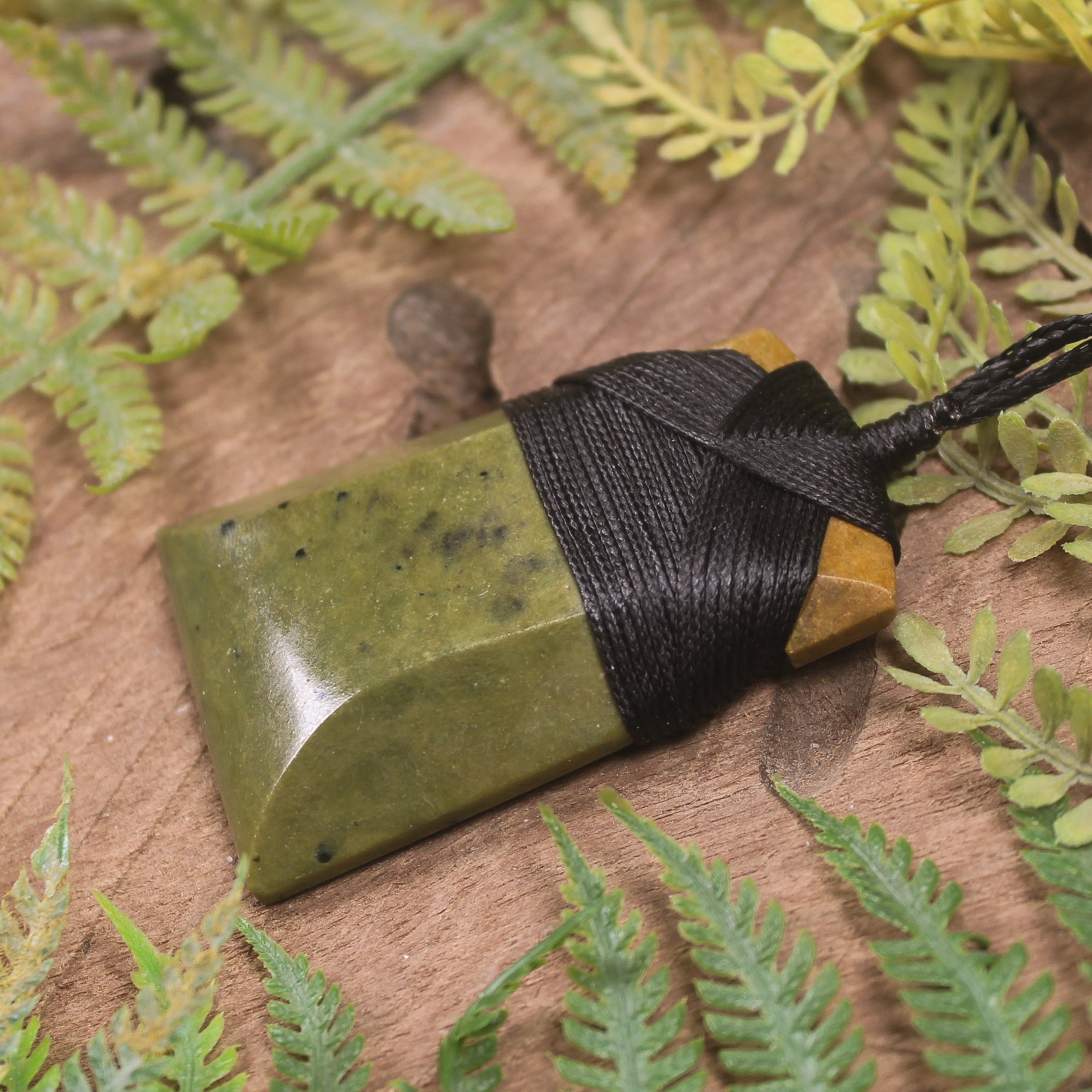 Flower Jade Pounamu Toki