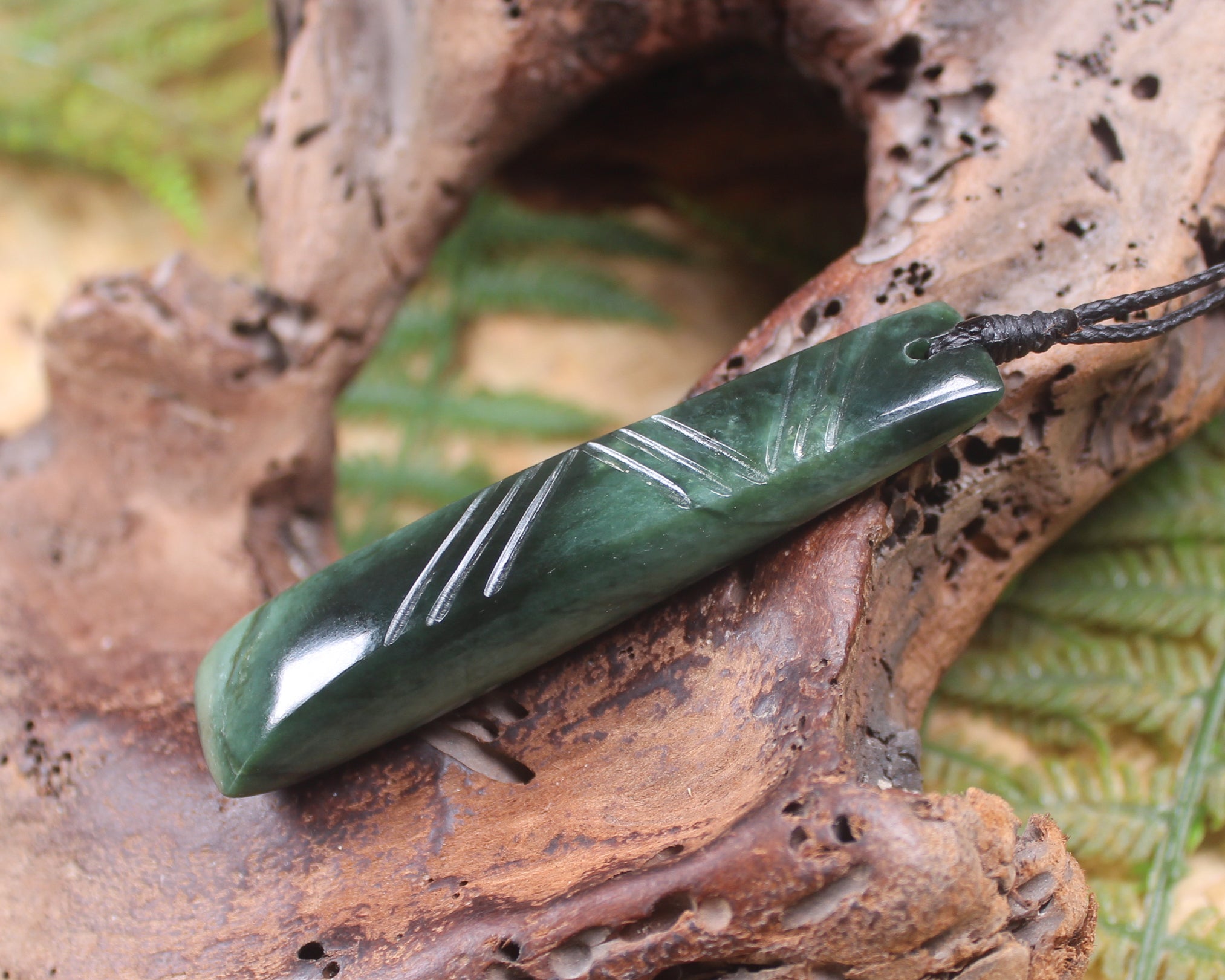 Kawakawa Pounamu Toki