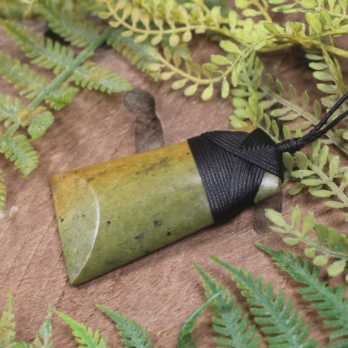 Flower Jade Pounamu Toki