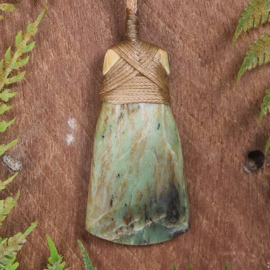Flower Jade Pounamu Toki
