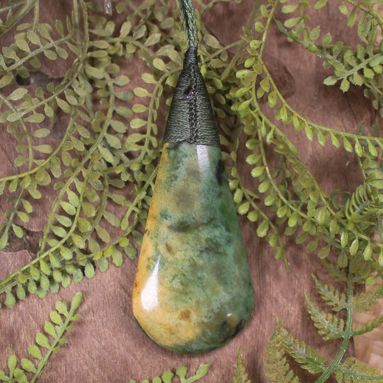 Flower Jade Pounamu - NZ Greenstone