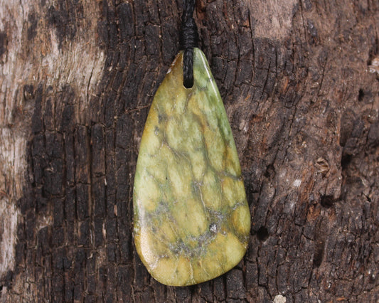 Flower Jade Pounamu Roimata Pendant - NZ Greenstone