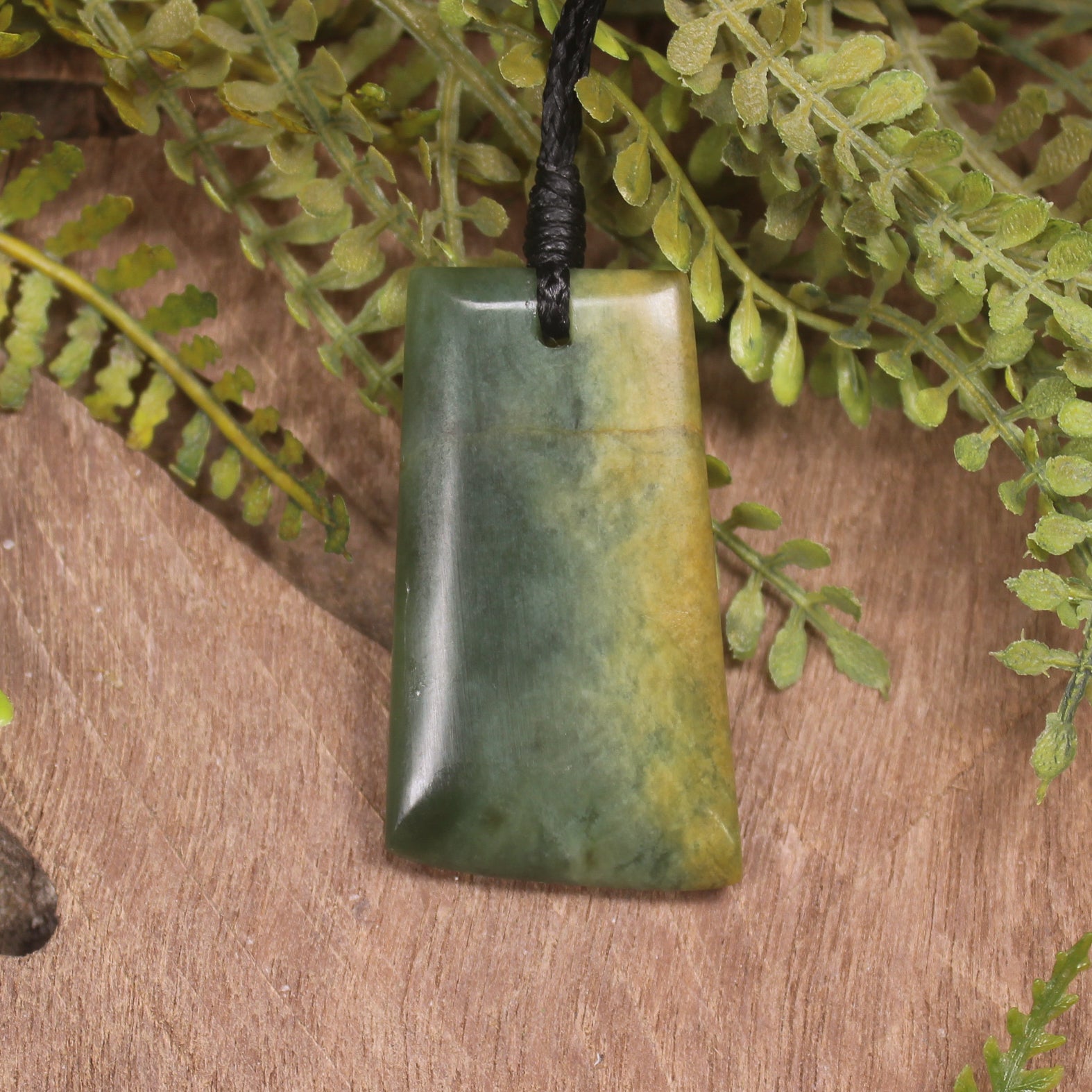 Flower Jade Pounamu Toki Pendant - NZ Greenstone