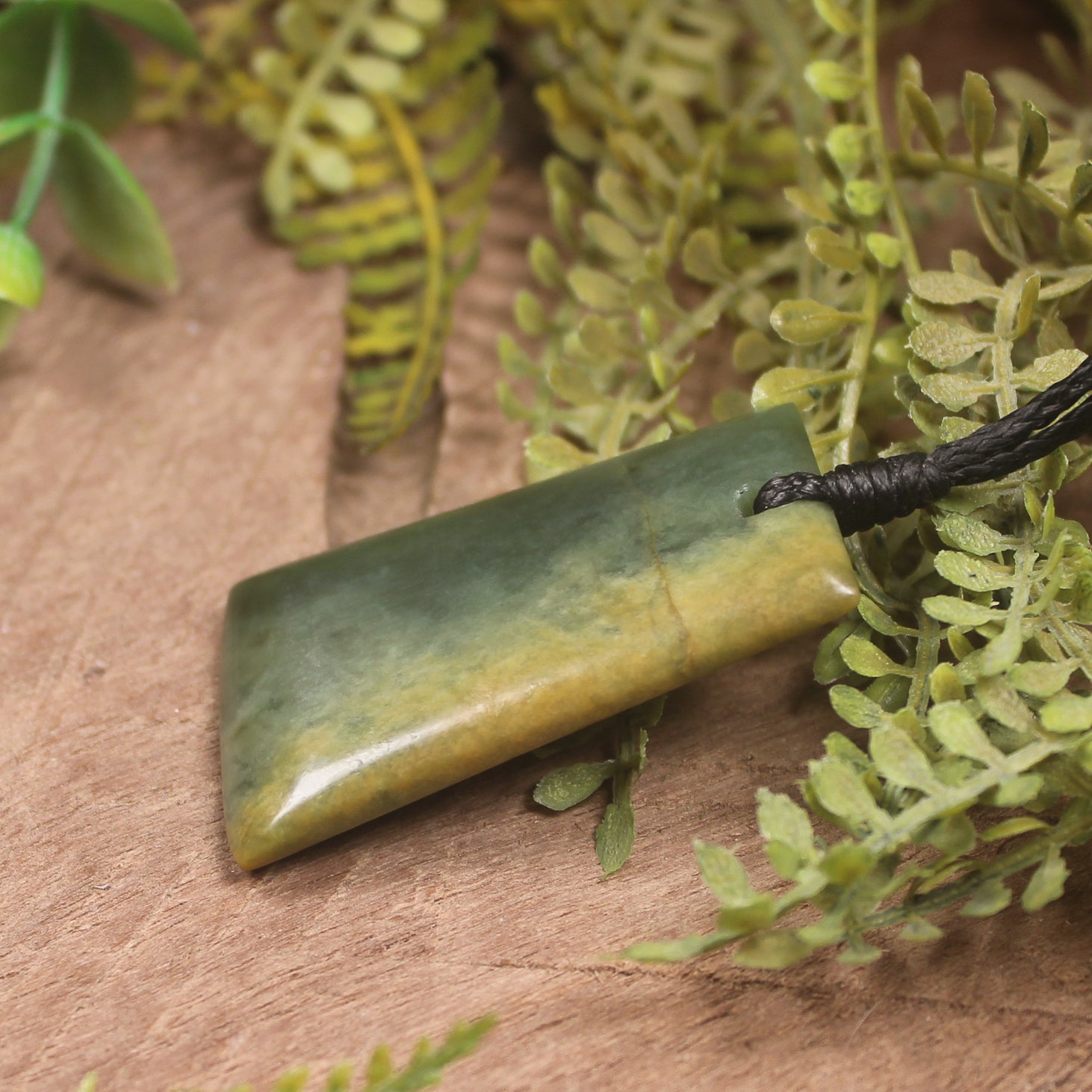 Flower Jade Pounamu Toki Pendant - NZ Greenstone