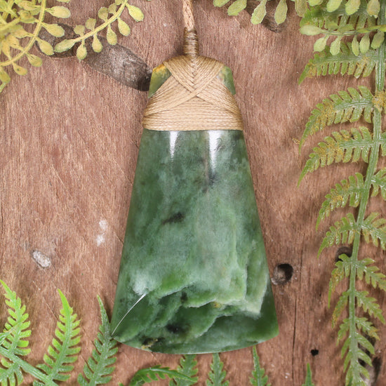 Flower Jade Pounamu Toki