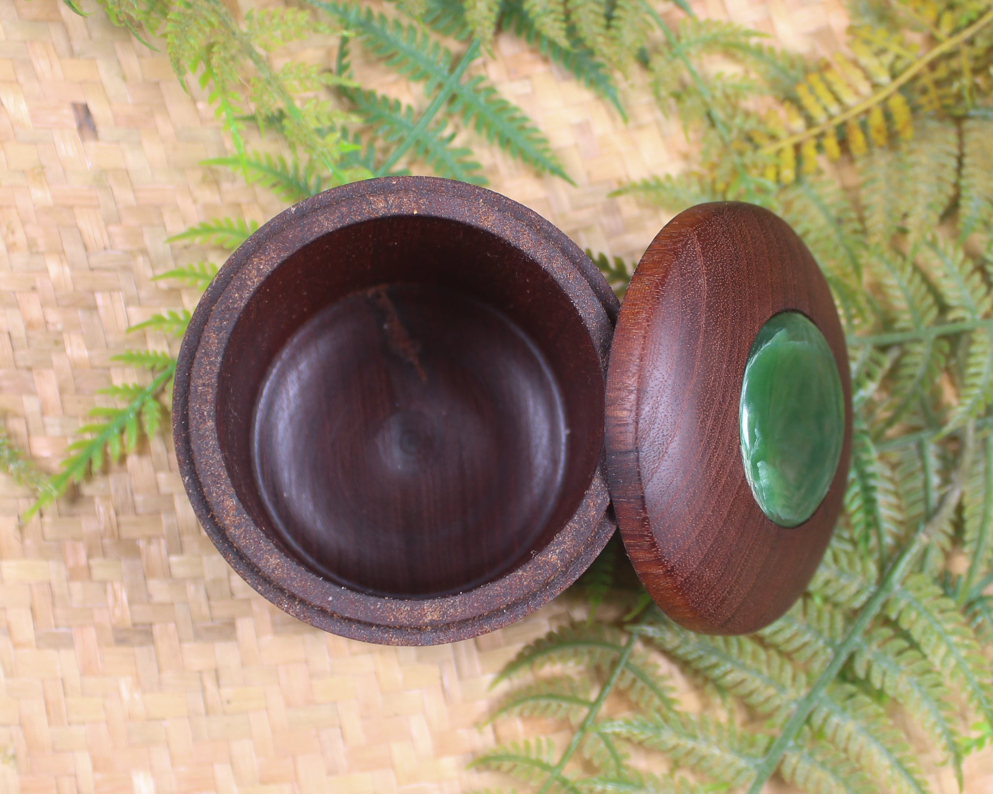 Wooden container with Kawakawa Pounamu set into lid - NZ Greenstone