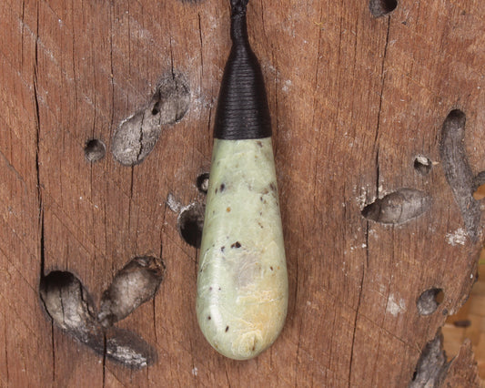 Roimata Teardrop carved from Hapopo Pounamu - NZ Greenstone