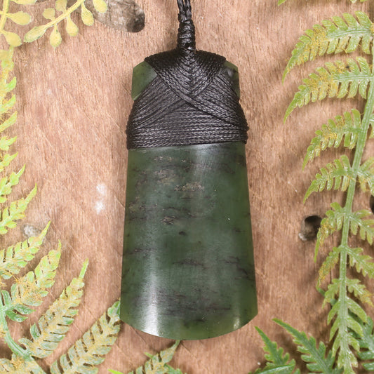Rimu Pounamu Toki Pendant - NZ Greenstone