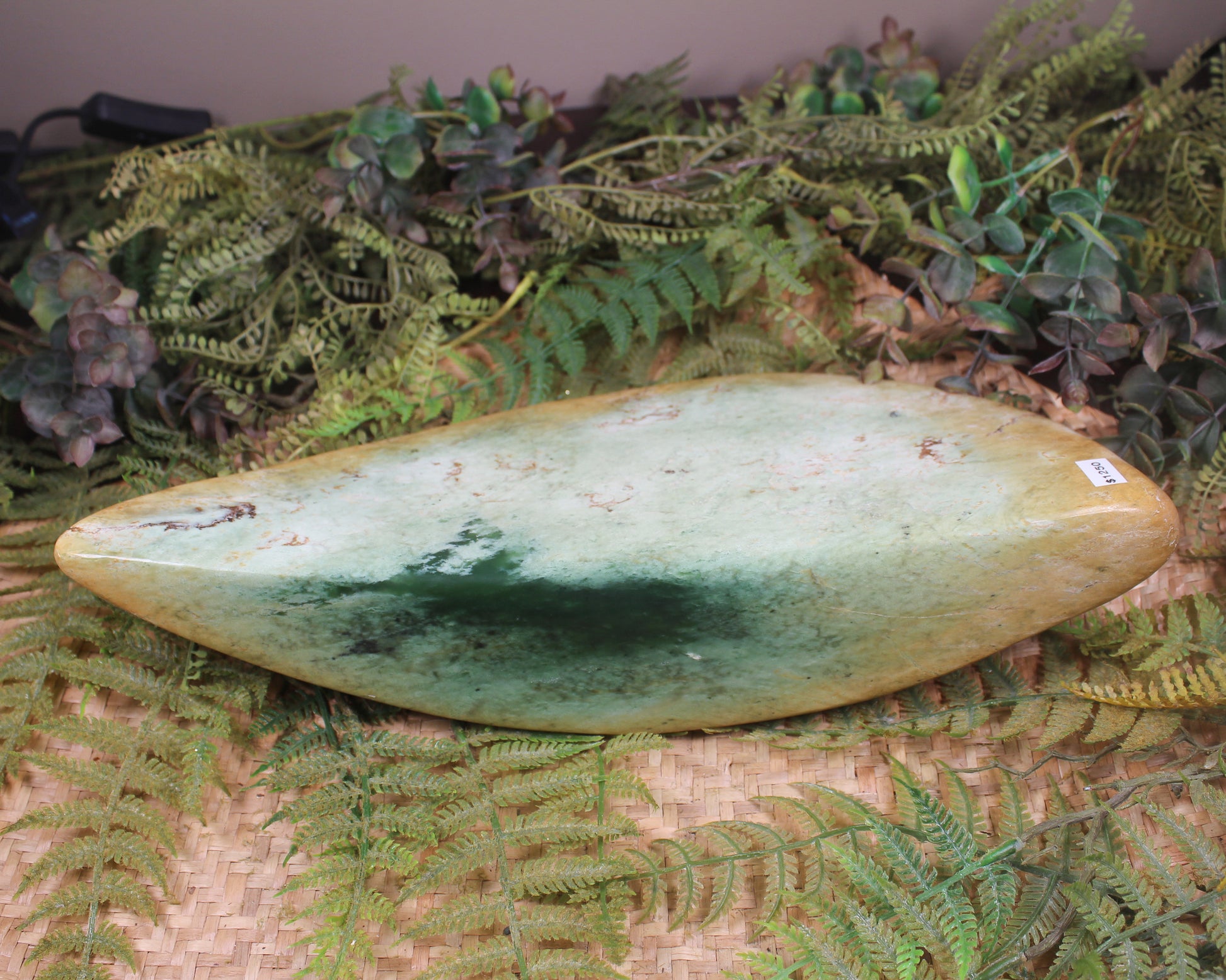 Freeform Pounamu Sculpture - Flower Jade Pounamu - NZ Greenstone