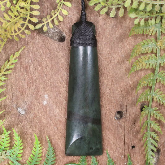 Kawakawa Pounamu Toki