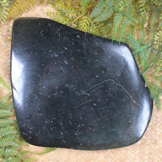 Freeform Serpentine Pounamu Sculpture - NZ Greenstone