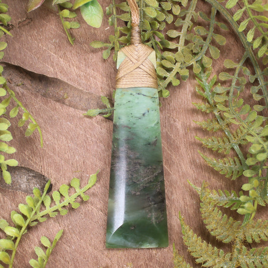 Flower Jade Pounamu Toki Pendant - NZ Greenstone