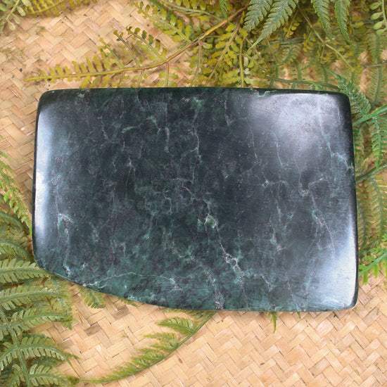 Freeform Serpentine Pounamu Sculpture - NZ Greenstone