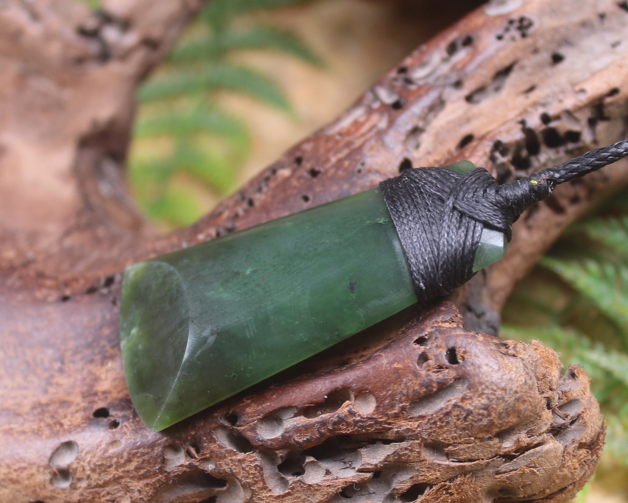 Kawakawa Pounamu Toki