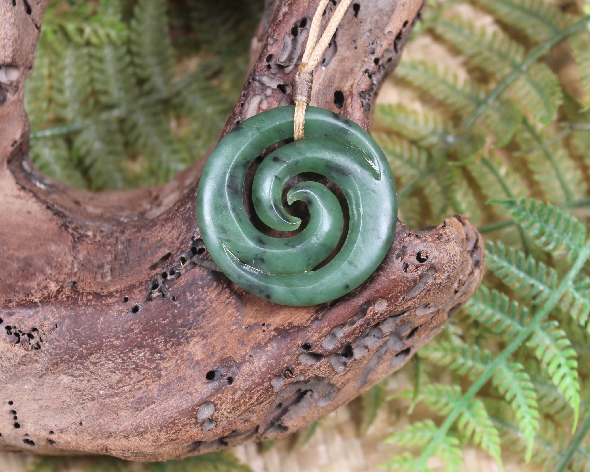 NZ Greenstone Medium Koru Pendant (AQ188) Hapopo Pounamu – Greenstone Shop