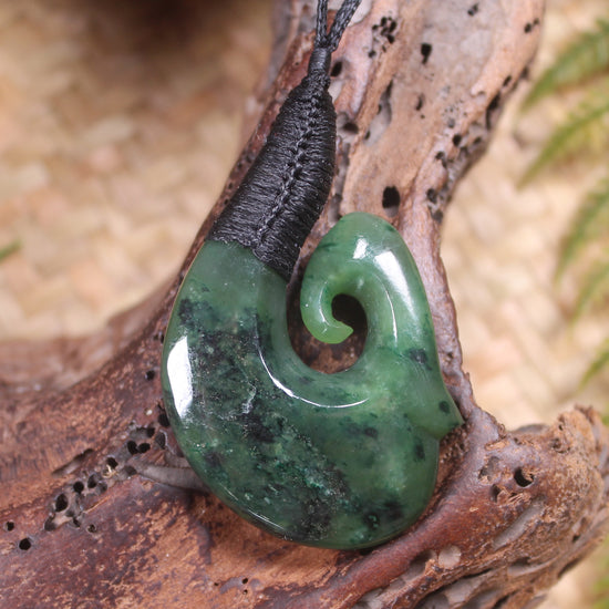 Hei Matau or Fish Hook carved from Kawakawa Pounamu - NZ Greenstone