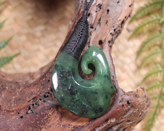 Hei Matau or Fish Hook carved from Kawakawa Pounamu - NZ Greenstone
