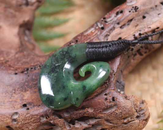 Hei Matau or Fish Hook carved from Kawakawa Pounamu - NZ Greenstone