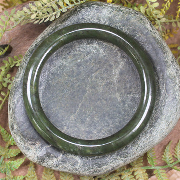 Rimu Pounamu Bangle