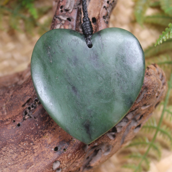 Heart carved from Hapopo Pounamu - NZ Greenstone