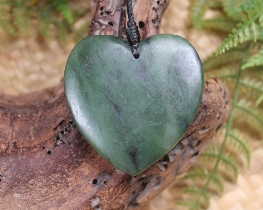 Heart carved from Hapopo Pounamu - NZ Greenstone