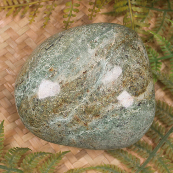 Freeform Serpentine Pounamu Sculpture - NZ Greenstone