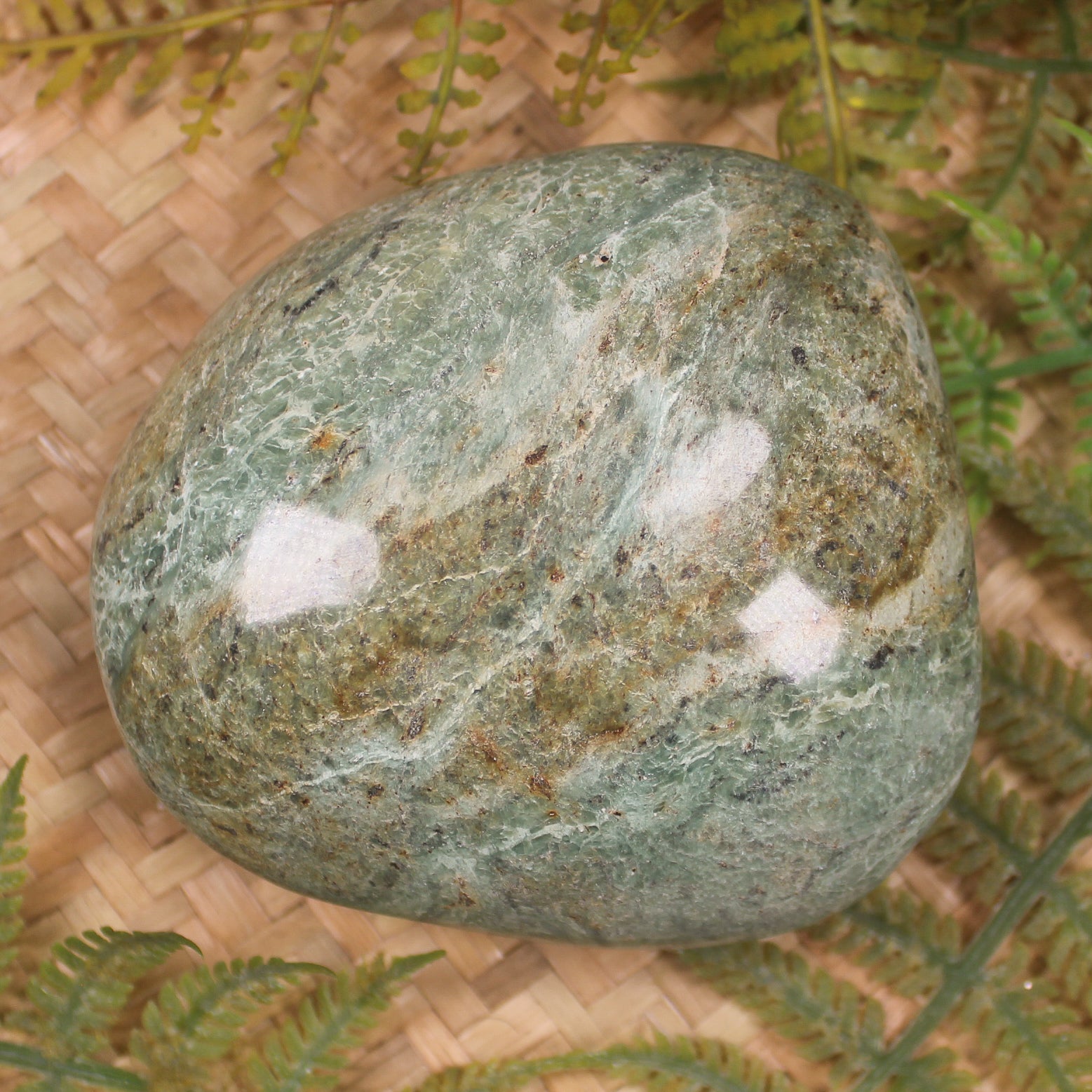 Freeform Serpentine Pounamu Sculpture - NZ Greenstone