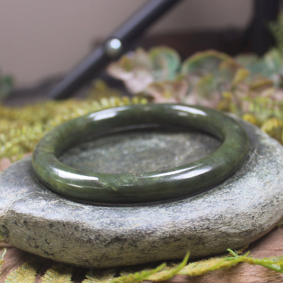 Rimu Pounamu Bangle