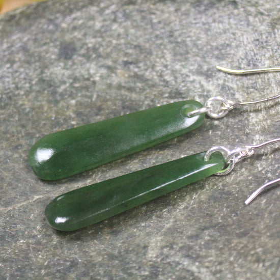 Roimata or Teardrop earrings carved from Kawakawa Pounamu - NZ Greenstone