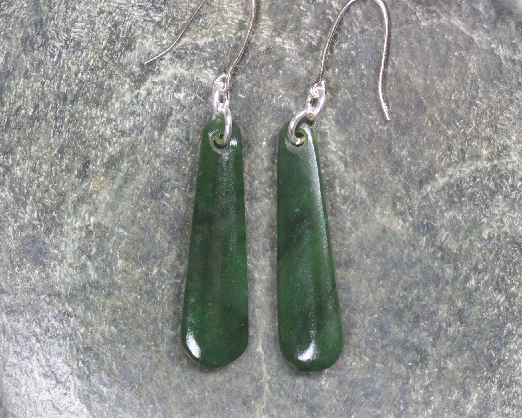 Roimata or Teardrop earrings carved from Kawakawa Pounamu - NZ Greenstone